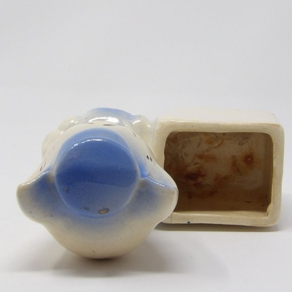 Vintage Planter Anthropomorphic Pig Blue Hat, Bow Tie Overalls 5 1/2" H x 5 1/2" - Picture 6 of 10